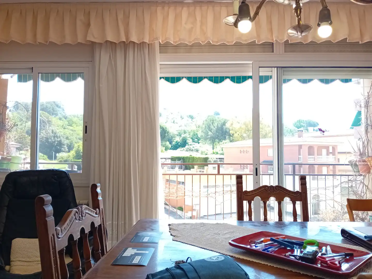 Comedor de Piso en venta en Girona con Calefacción, Terraza y Amueblado