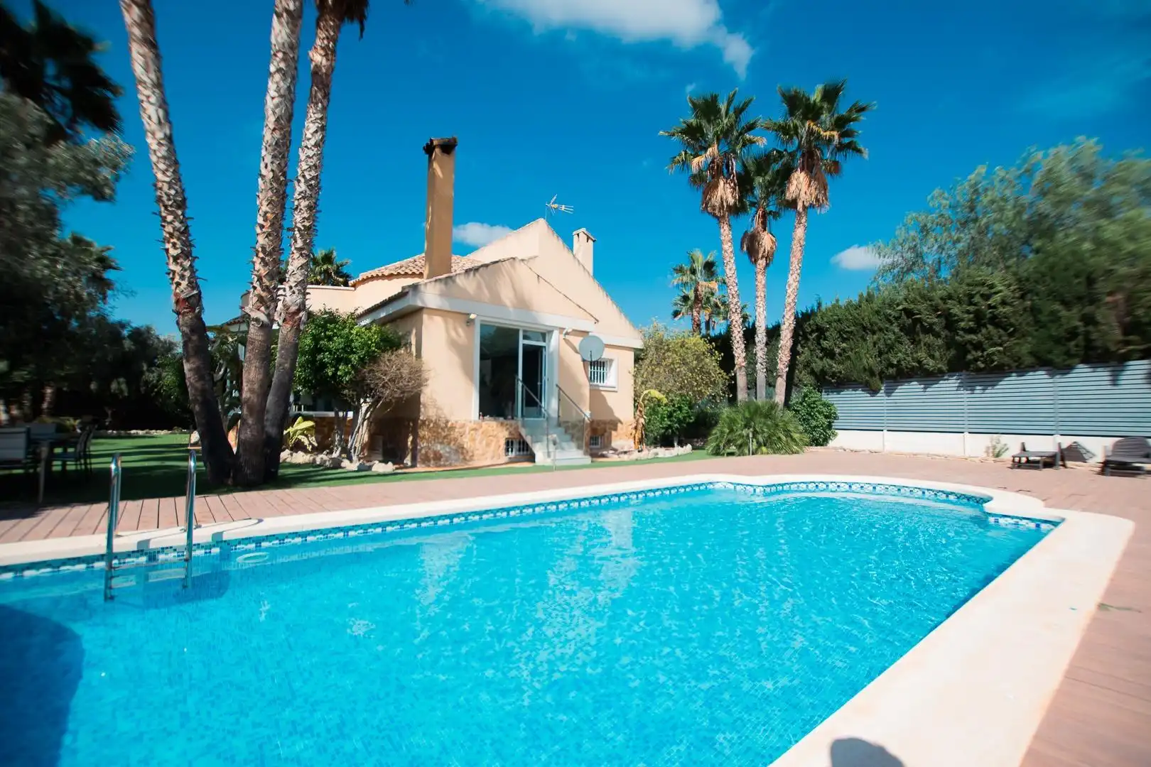 Piscina de Casa o chalet en venta en Mutxamel con Aire acondicionado, Calefacción y Jardín privado