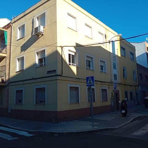 Piso en Venta en C/ Cacereños en Villaverde Alto