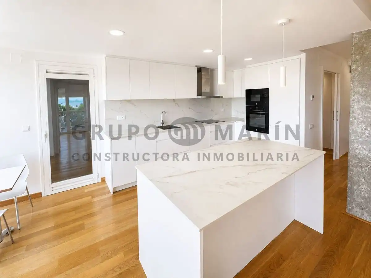 Dúplex con terraza en venta en Carrer del Cogoll, imagen 5