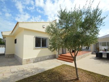 Villa mit Pool zum Verkauf in Costa Norte