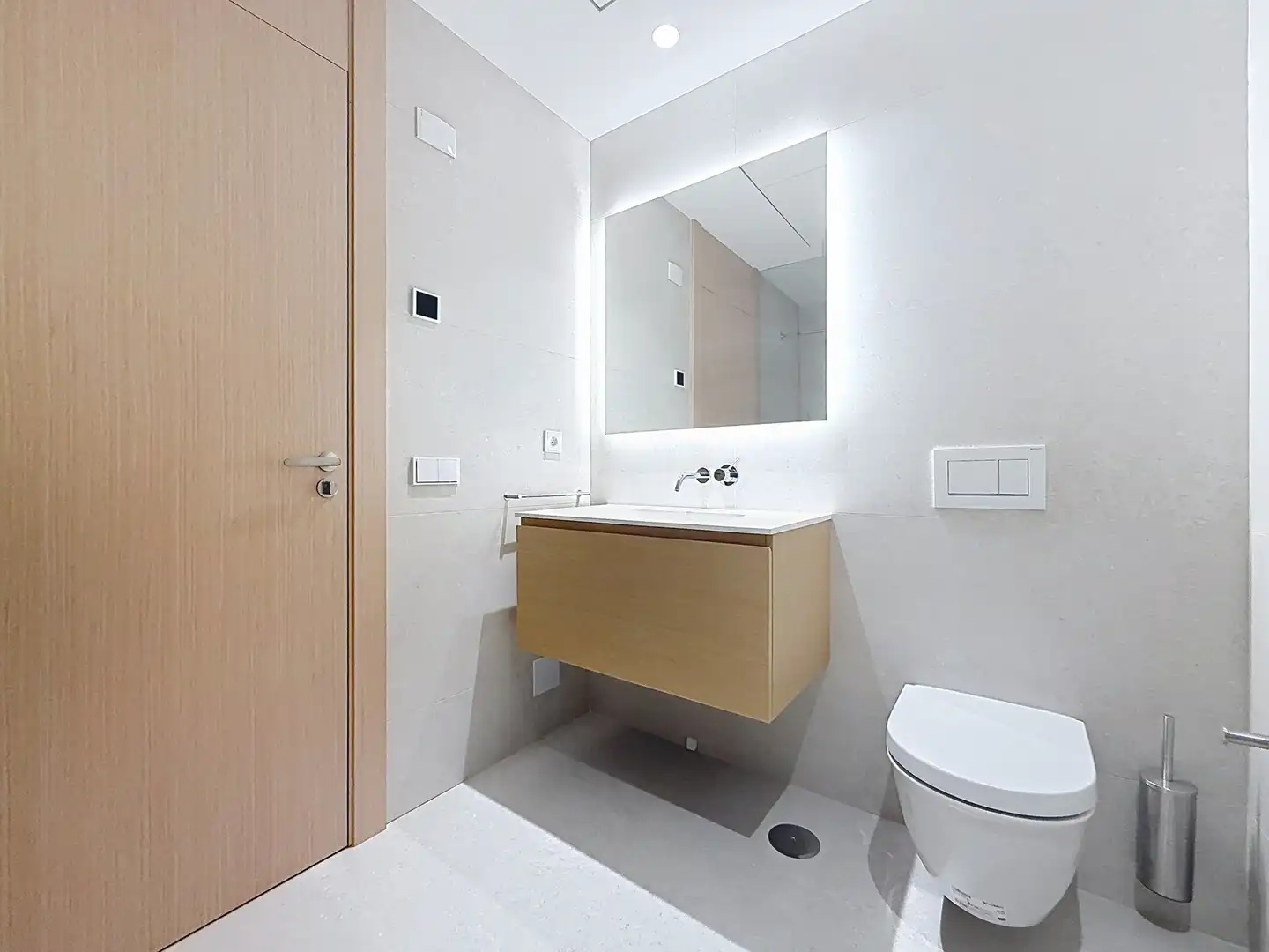 Bathroom of Apartments for sale in Benahavís  with Air Conditioner, Terrace and Storage room
