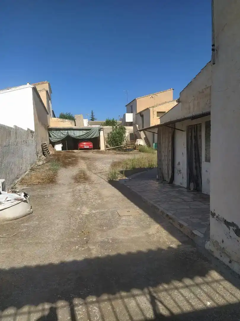 Casa adosada en venda en Láchar