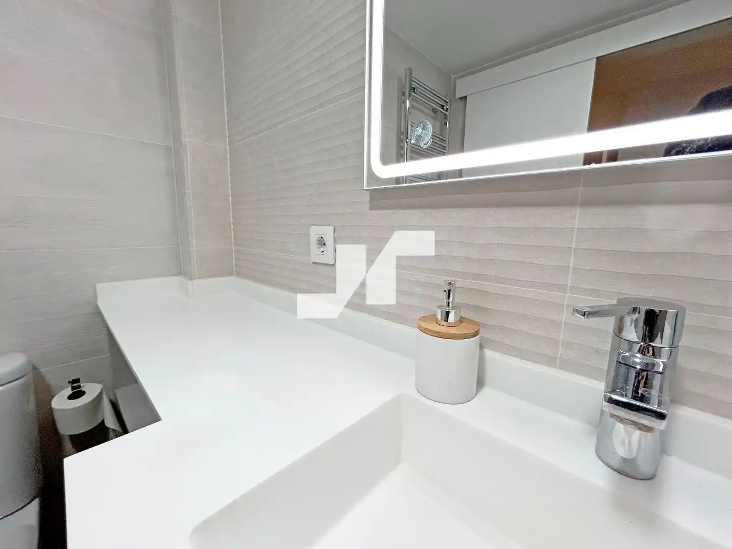 Bathroom of Flat for sale in Vila-real  with Air Conditioner, Heating and Terrace