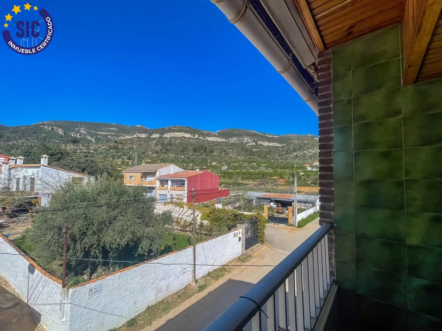 Vista exterior de Dúplex en venta en Chera con Calefacción, Jardín privado y Balcón