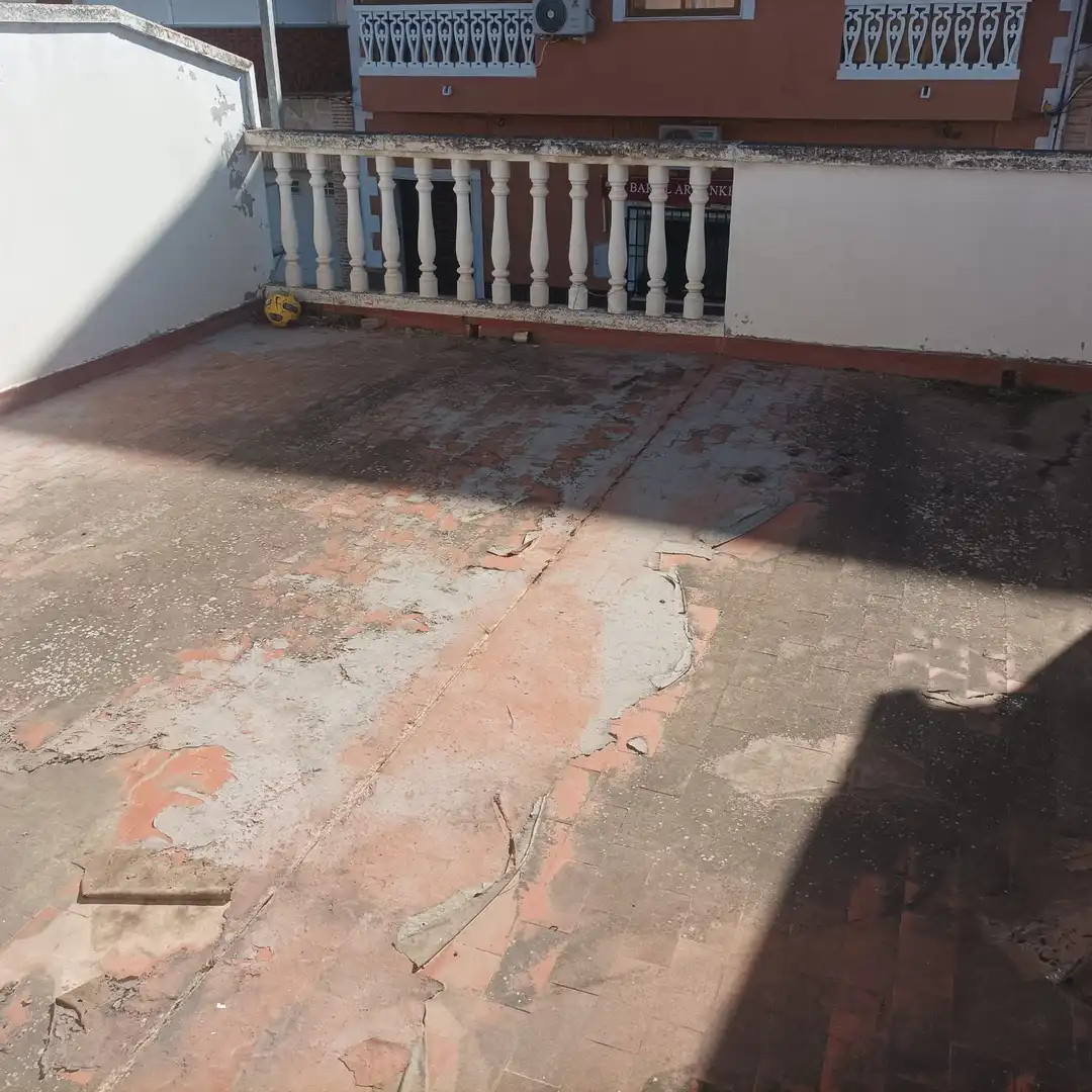 Adossat amb terrassa en venda a Quintanar de la Orden, imagen 5