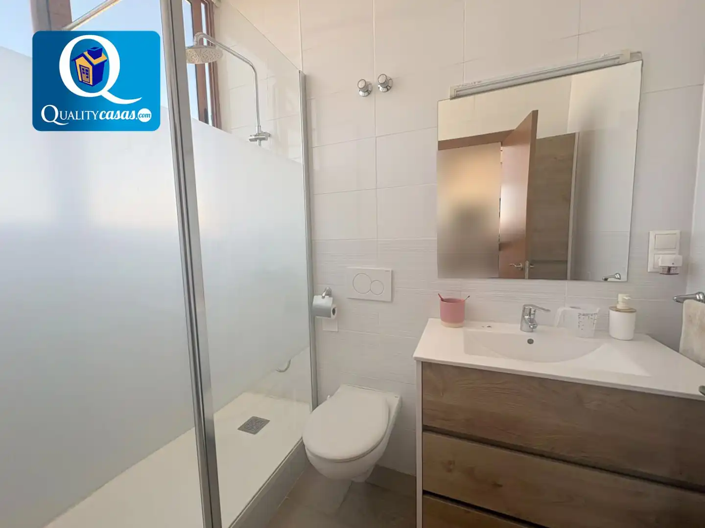Bany de Pis en venda en El Campello amb Aire condicionat, Terrassa i Traster