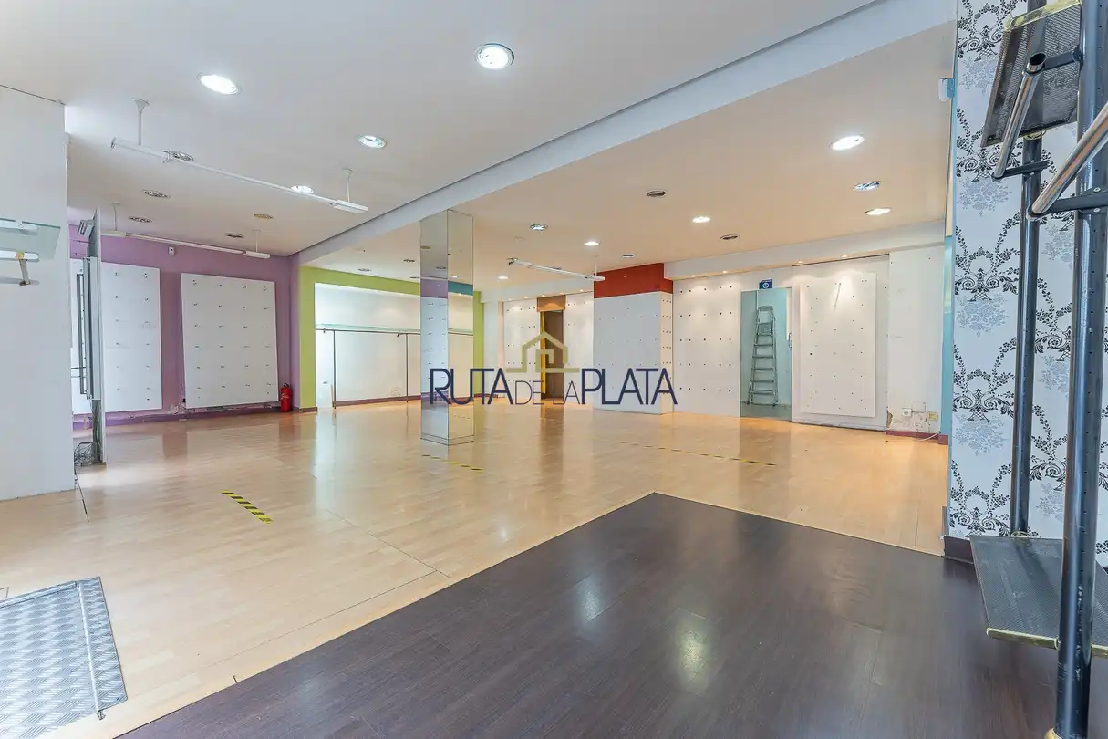 Local comercial en venda a Calle Argentina 8, imagen 5
