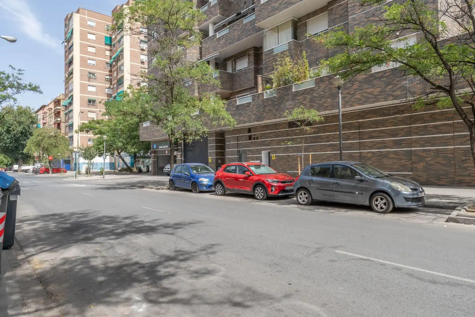 Vista exterior de Piso en venta en Granada con Aire acondicionado y Amueblado