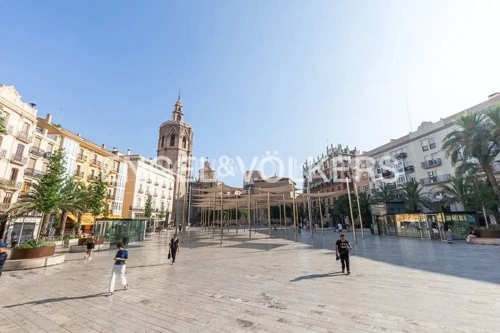 Vista exterior de Pis de lloguer en Ciutat Vella 