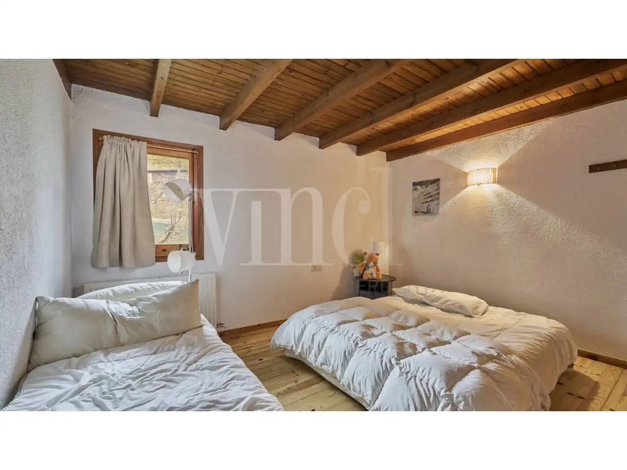 Dormitori de Casa o xalet en venda en Bolvir amb Jardí privat i Parquet