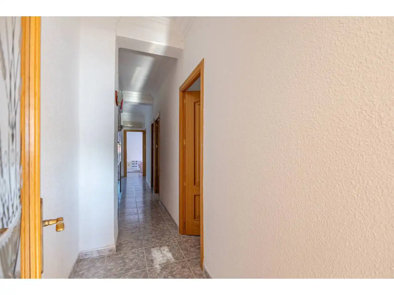 Flat for sale in Valencia  with Air Conditioner, Furnished and Balcony