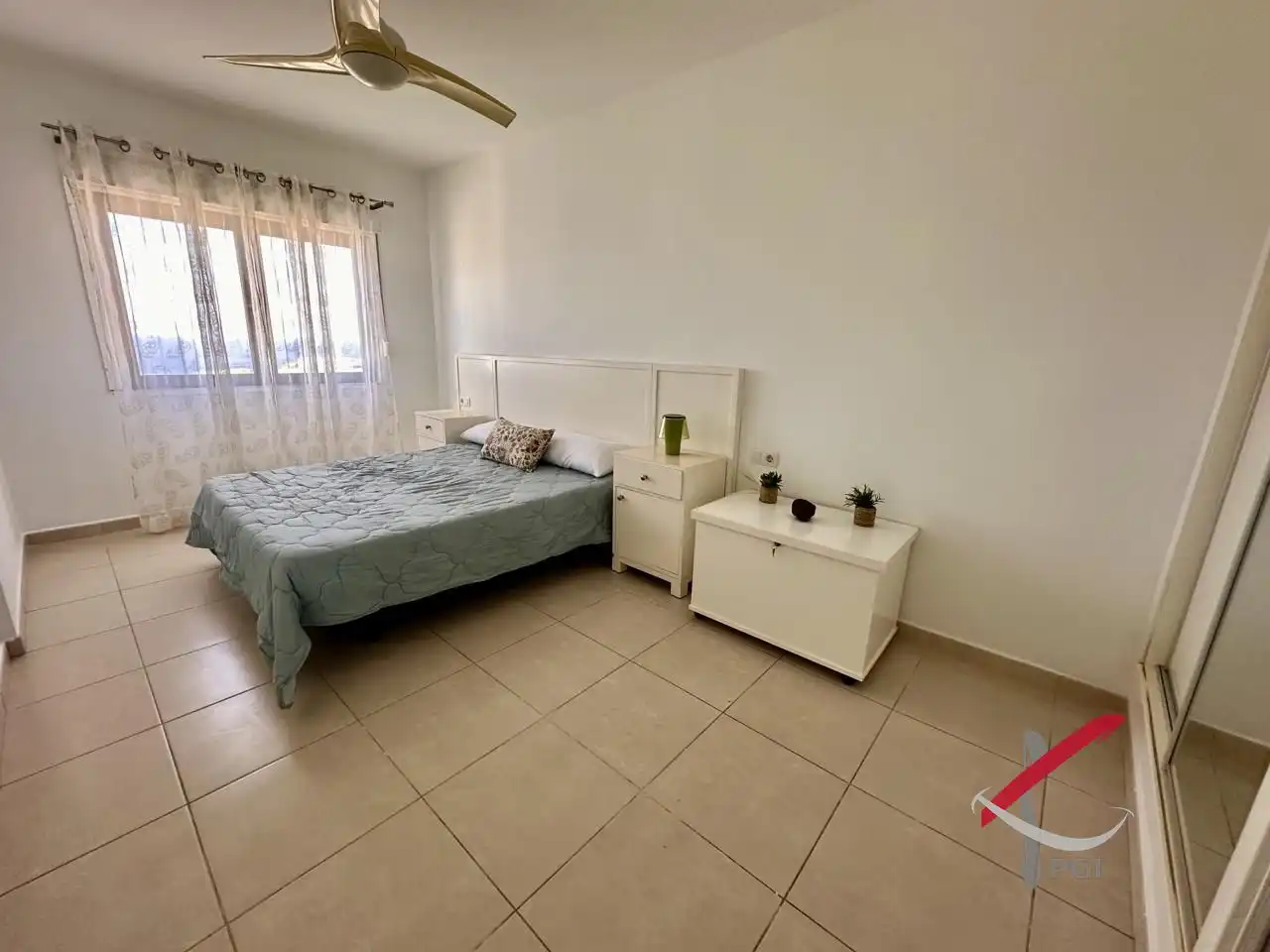 Habitación de Piso en venta en Adeje con Terraza y Piscina comunitaria