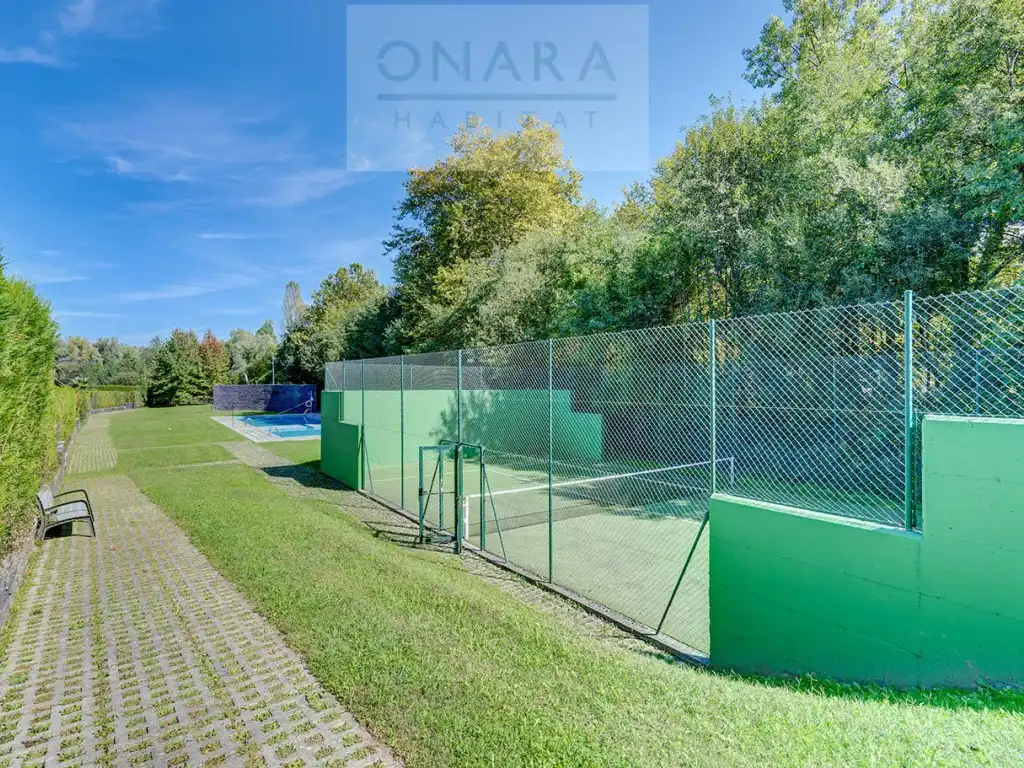 Piscina de Casa adosada en venta en Hondarribia con Jardín privado y Piscina comunitaria
