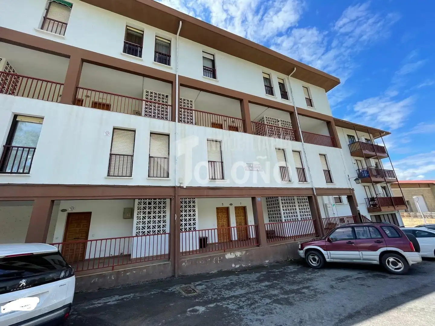 Außenansicht von Maisonette zum Verkauf in Labastida / Bastida mit Klimaanlage, Heizung und Parkett