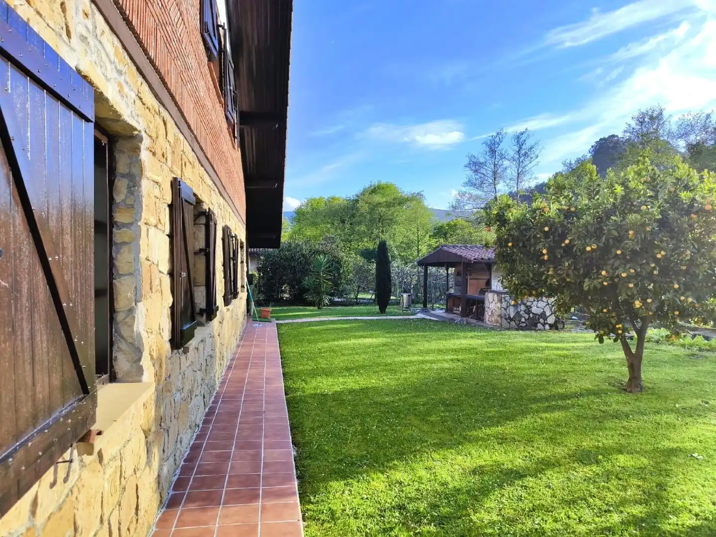 Jardí de Casa o xalet en venda en Castro-Urdiales