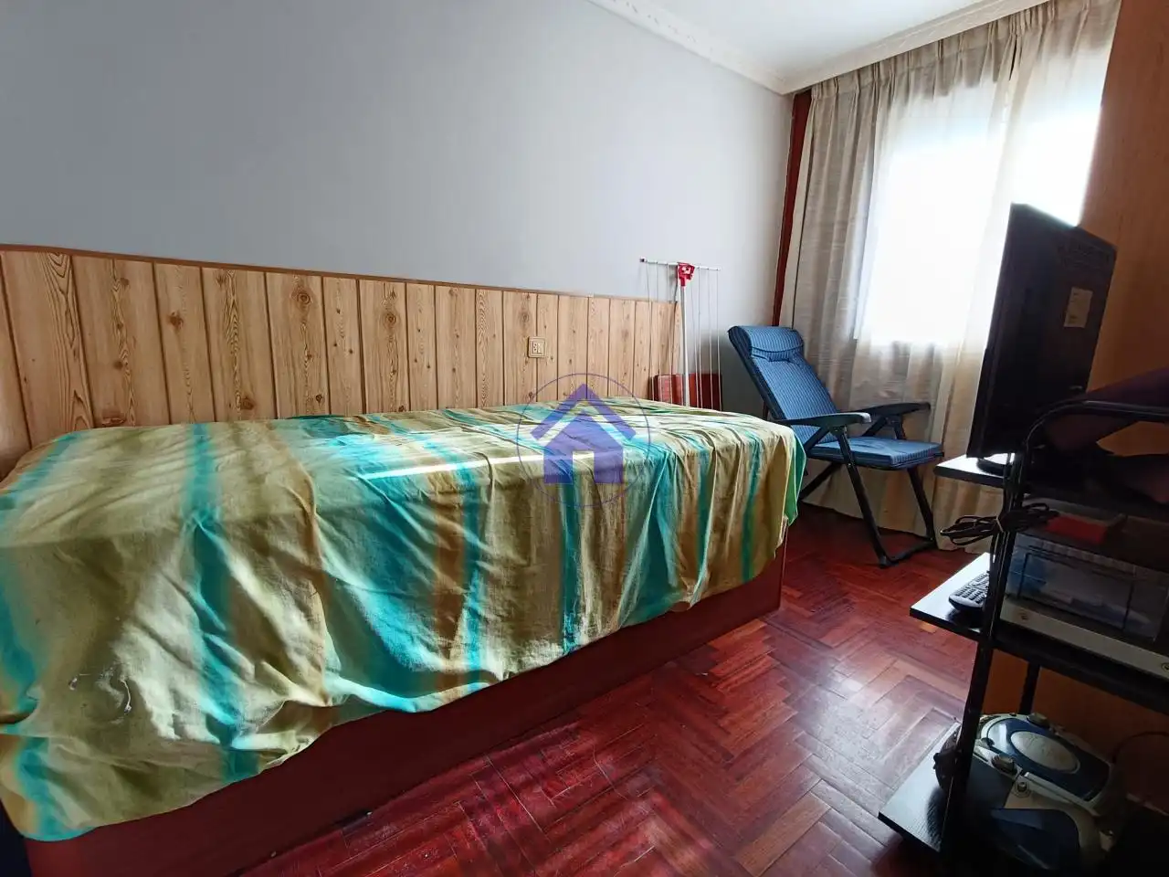 Bedroom of Flat for sale in Vigo   with Heating, Parquet flooring and Furnished