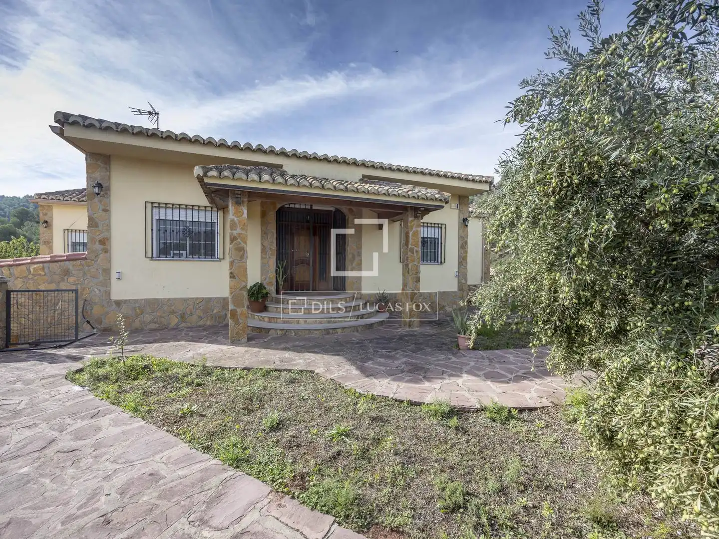 Vista exterior de Casa o chalet en venta en Segart con Aire acondicionado, Calefacción y Piscina