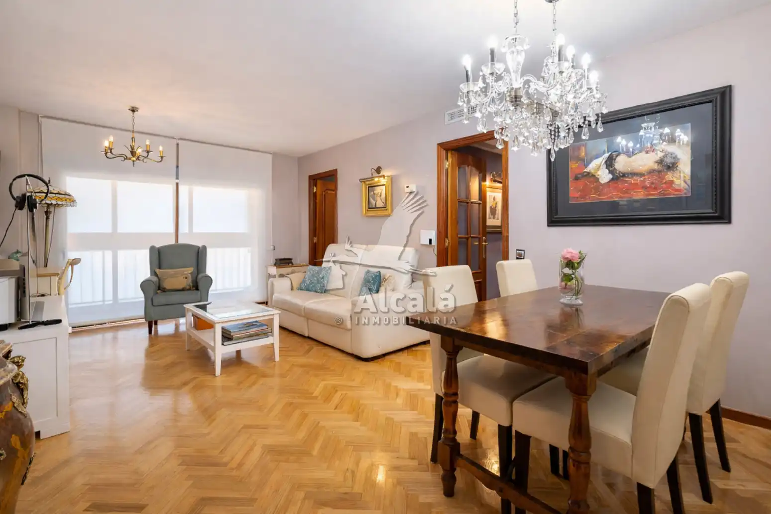 Living room of Flat for sale in Alcalá de Henares  with Air Conditioner, Heating and Parquet flooring
