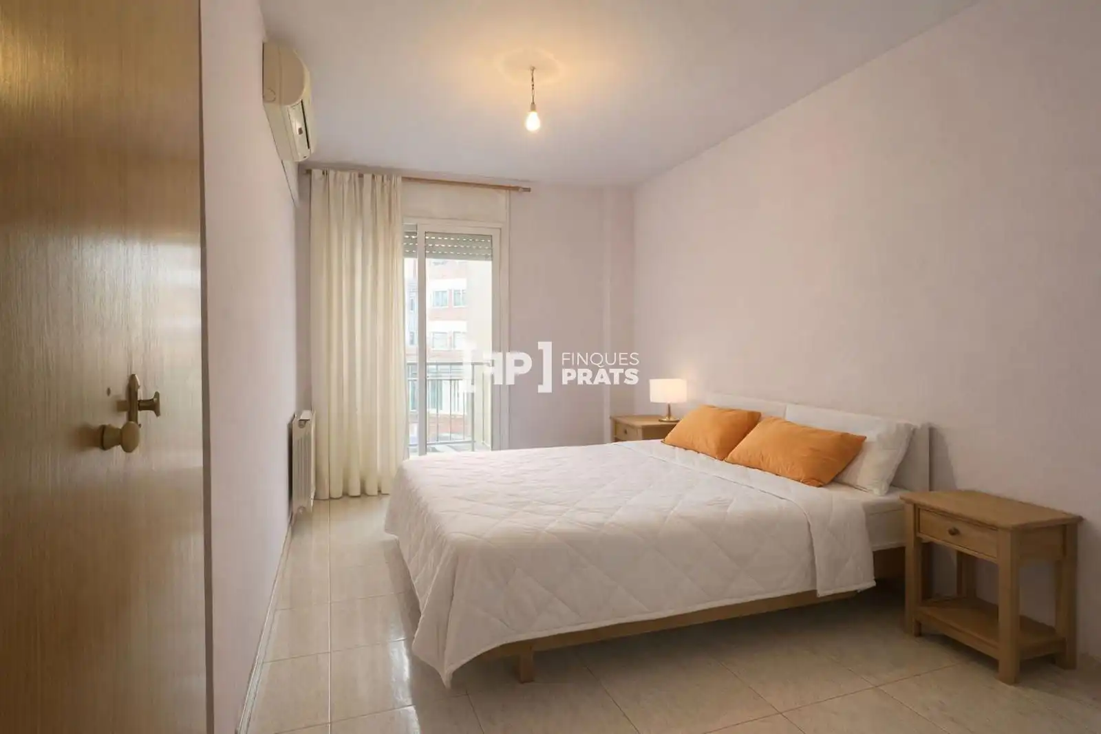 Schlafzimmer von Wohnung zum Verkauf in Lleida mit Klimaanlage, Heizung und Terrasse
