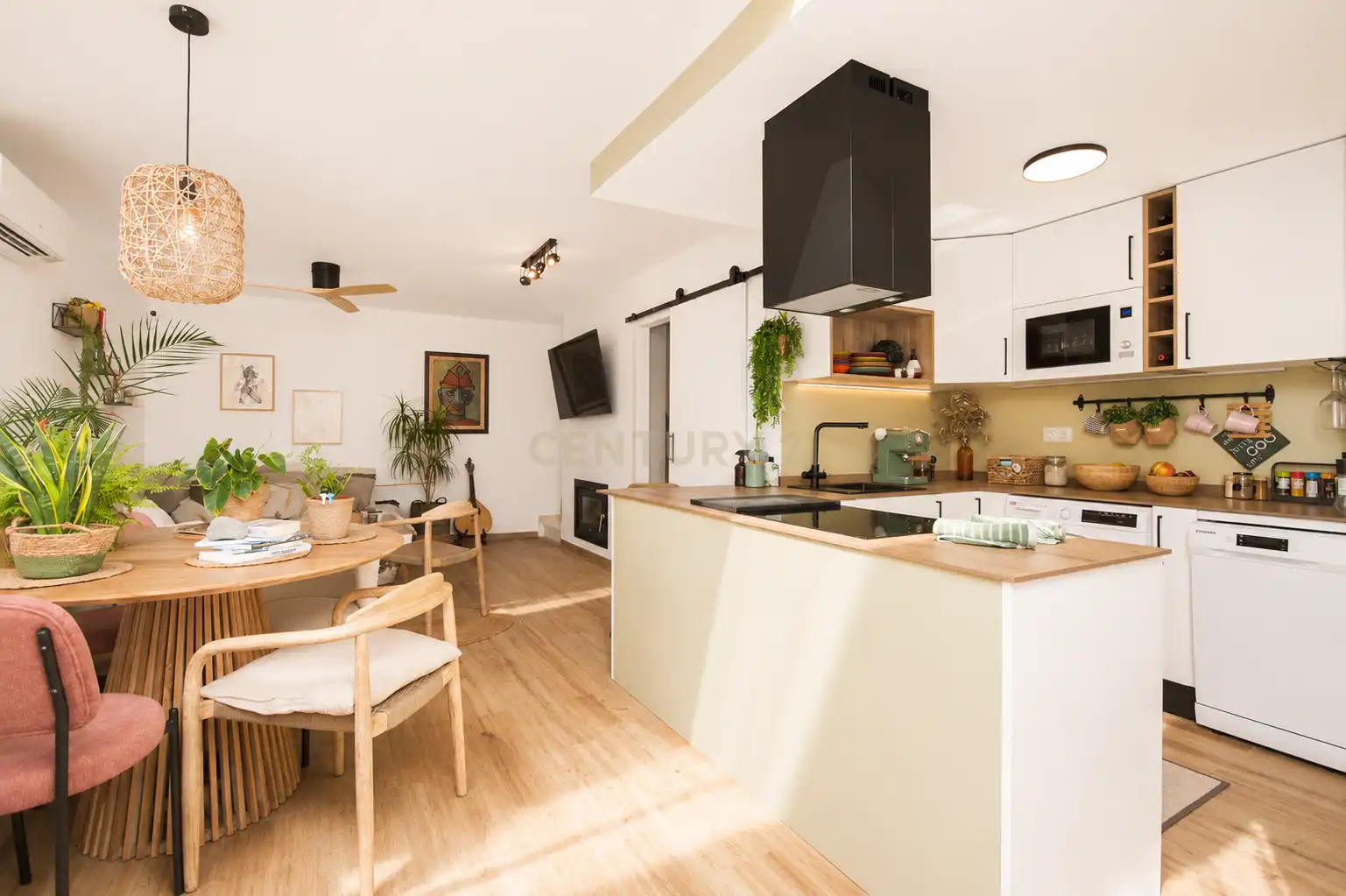 Cuina de Casa o xalet en venda en Sant Joan d'Alacant amb Aire condicionat, Forn i Rentadora