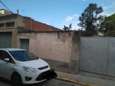Terreno residencial en venta en Passeig Església 44
