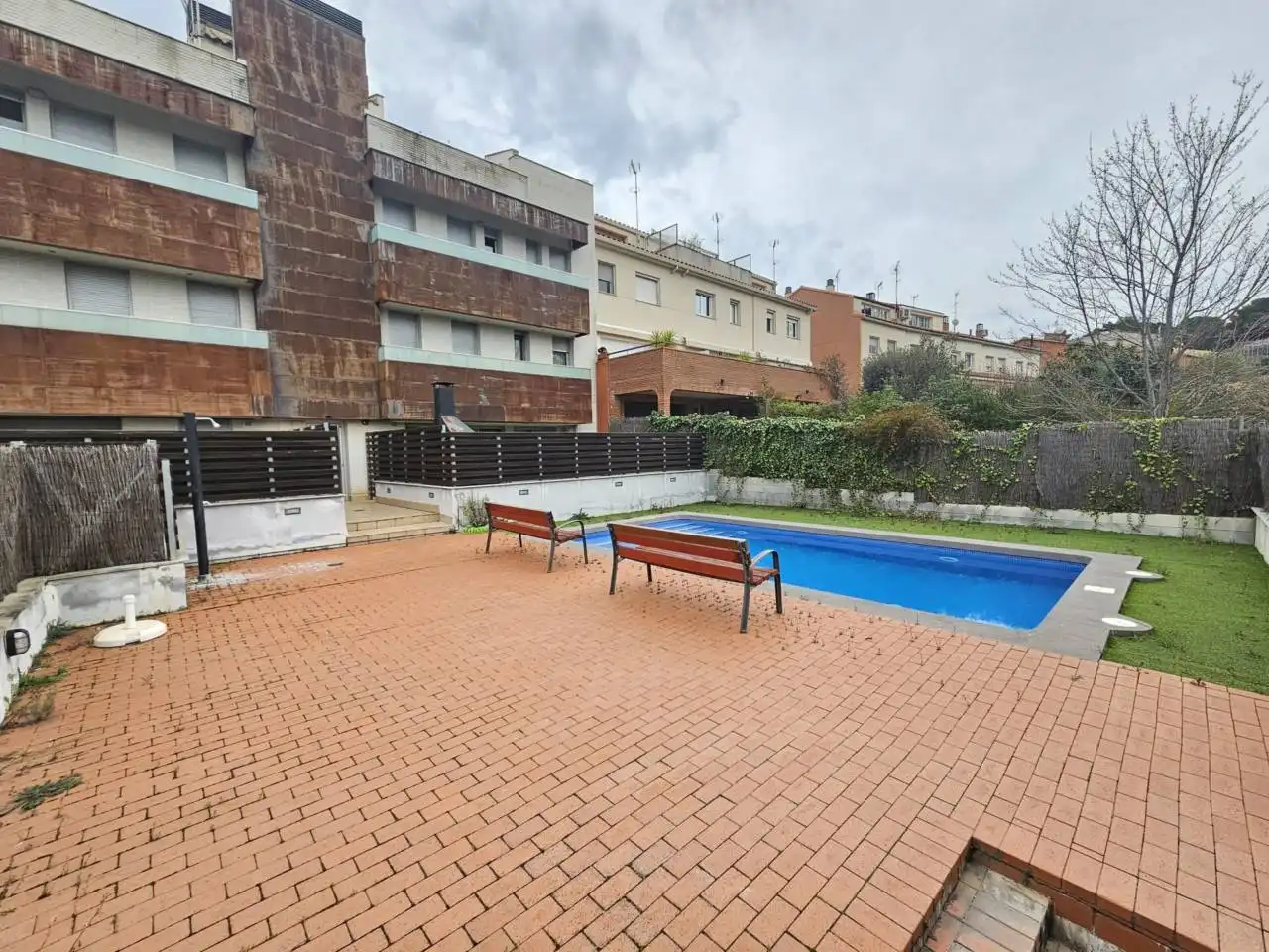 Schwimmbecken von Maisonette zum Verkauf in Viladecavalls mit Klimaanlage, Heizung und Terrasse