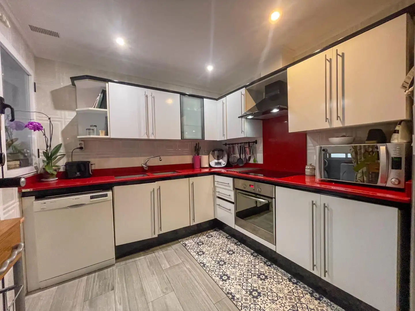 Flat for rent in Plaza JUAN GRANDIA, Requena