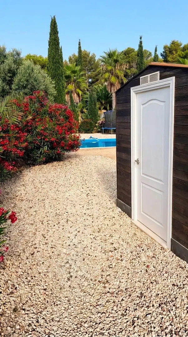 Garden of Houses for sale in Novelda  with Swimming Pool and Alarm