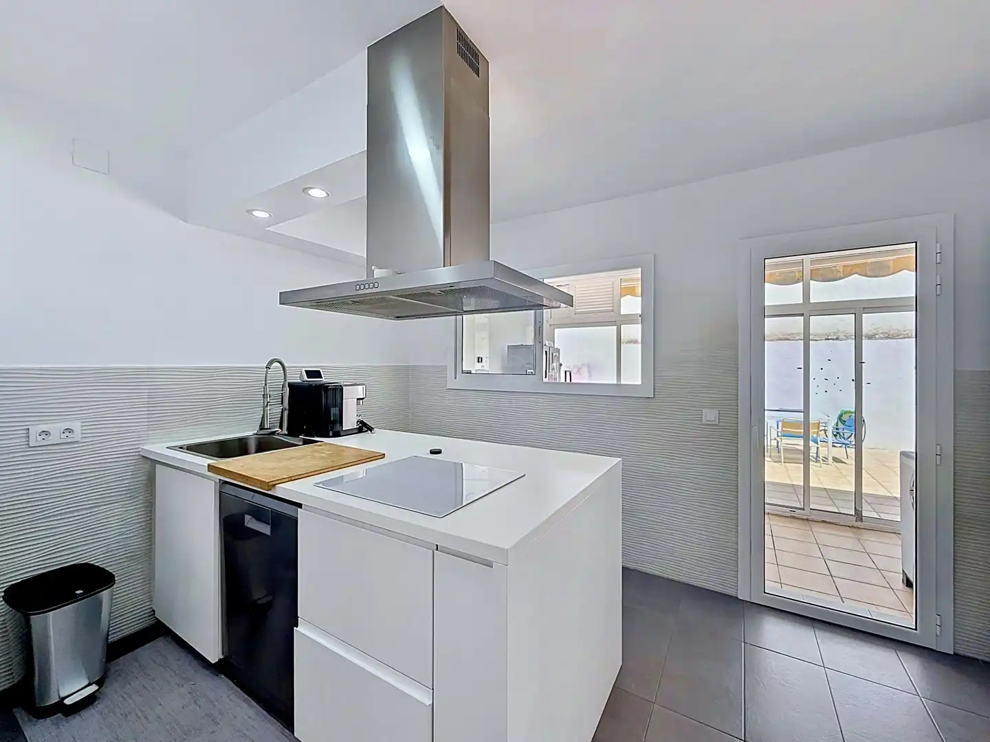Kitchen of Houses for sale in Sant Pere de Ribes  with Air Conditioner, Heating and Terrace