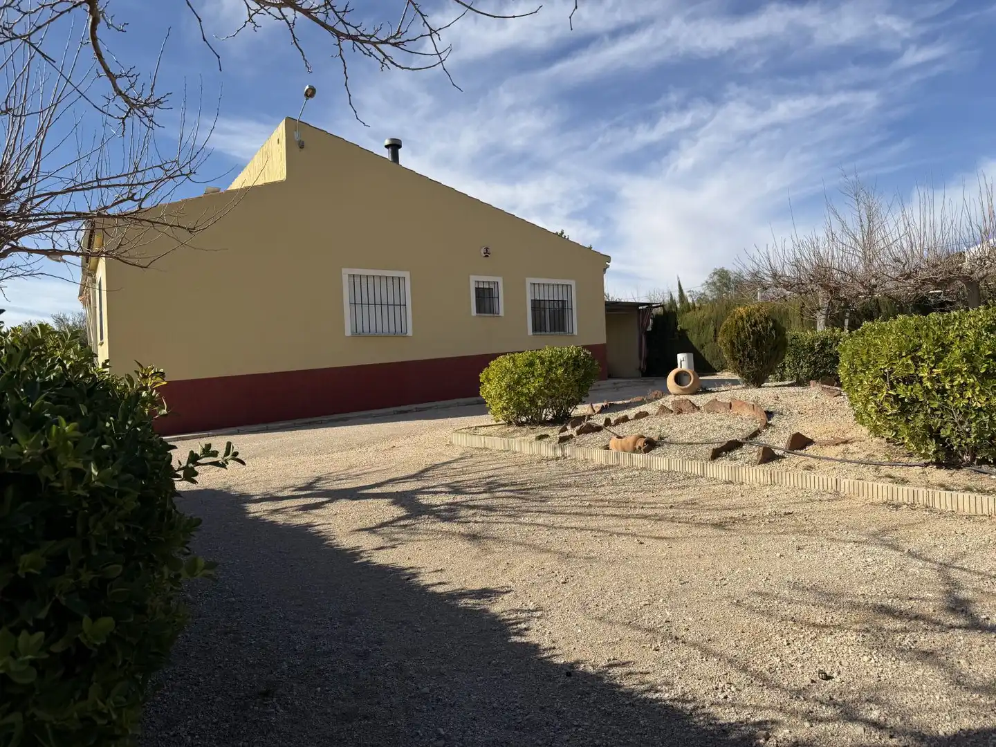 Vista exterior de Casa o xalet en venda en Caudete amb Aire condicionat