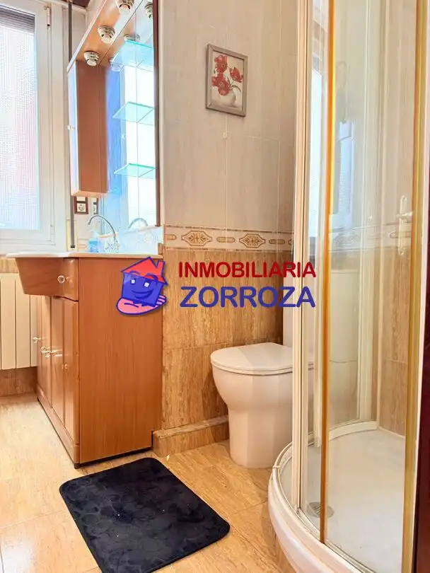 Baño de Piso en venta en Bilbao  con Calefacción, Jardín privado y Amueblado