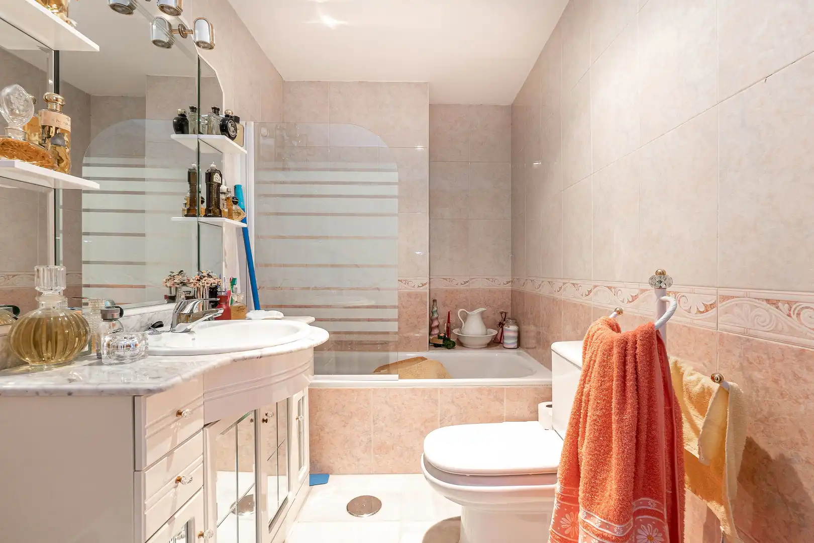 Badezimmer von Haus oder Chalet zum Verkauf in Maracena mit Klimaanlage, Heizung und Terrasse