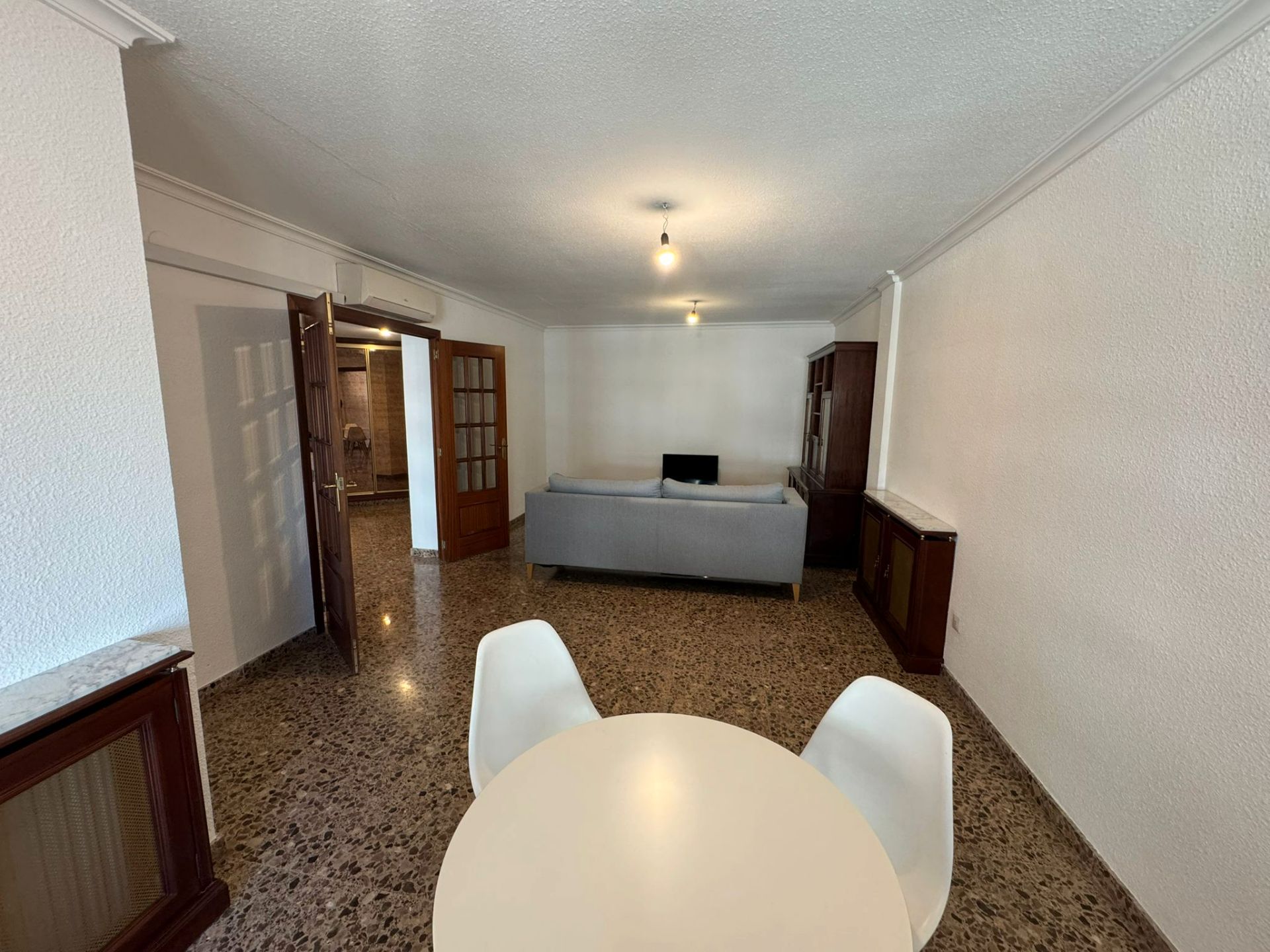 Flat for rent in Carrer d'Amadeu de Savoia, Exposició, El Pla del Real
