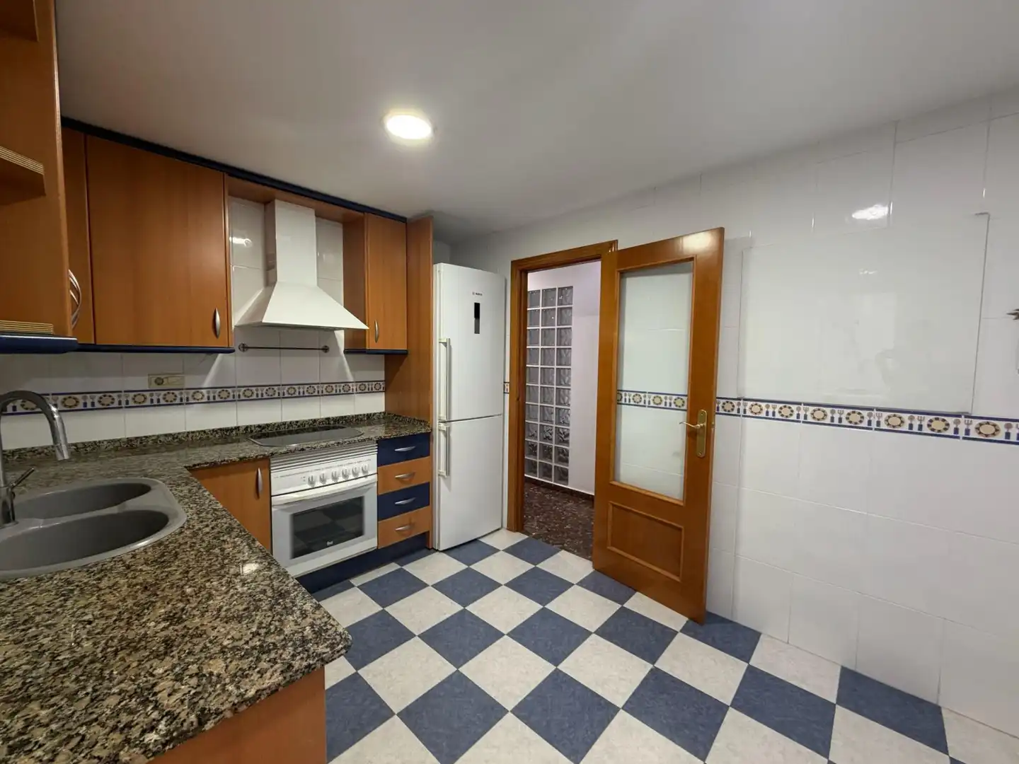 Cuina de Apartament de lloguer en Albalat dels Sorells amb Aire condicionat, Calefacció i Terrassa