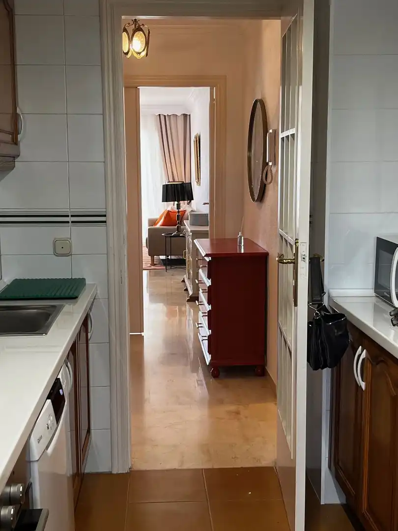 Apartamento de alquiler en Estepona con Terraza, Amueblado y Piscina comunitaria