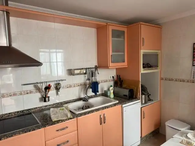 Cuina de Pis en venda en Cádiz amb Calefacció i Moblat