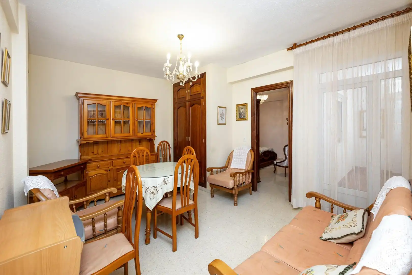 Wohnzimmer von Wohnung zum Verkauf in Granada mit Heizung und Balkon
