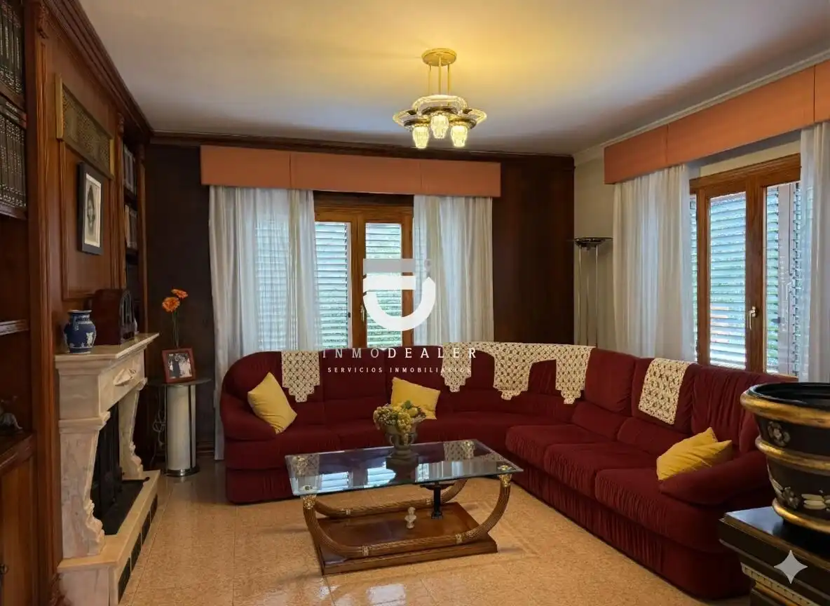 Sala d'estar de Casa o xalet en venda en Oliva amb Jardí privat, Terrassa i Piscina