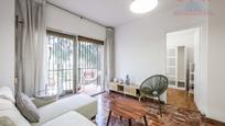 Living room of Flat to rent in  Madrid Capital  with Air Conditioner, Heating and Terrace