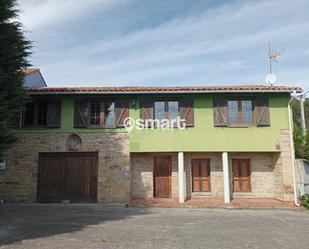 Exterior view of Single-family semi-detached for sale in Villaviciosa  with Swimming Pool