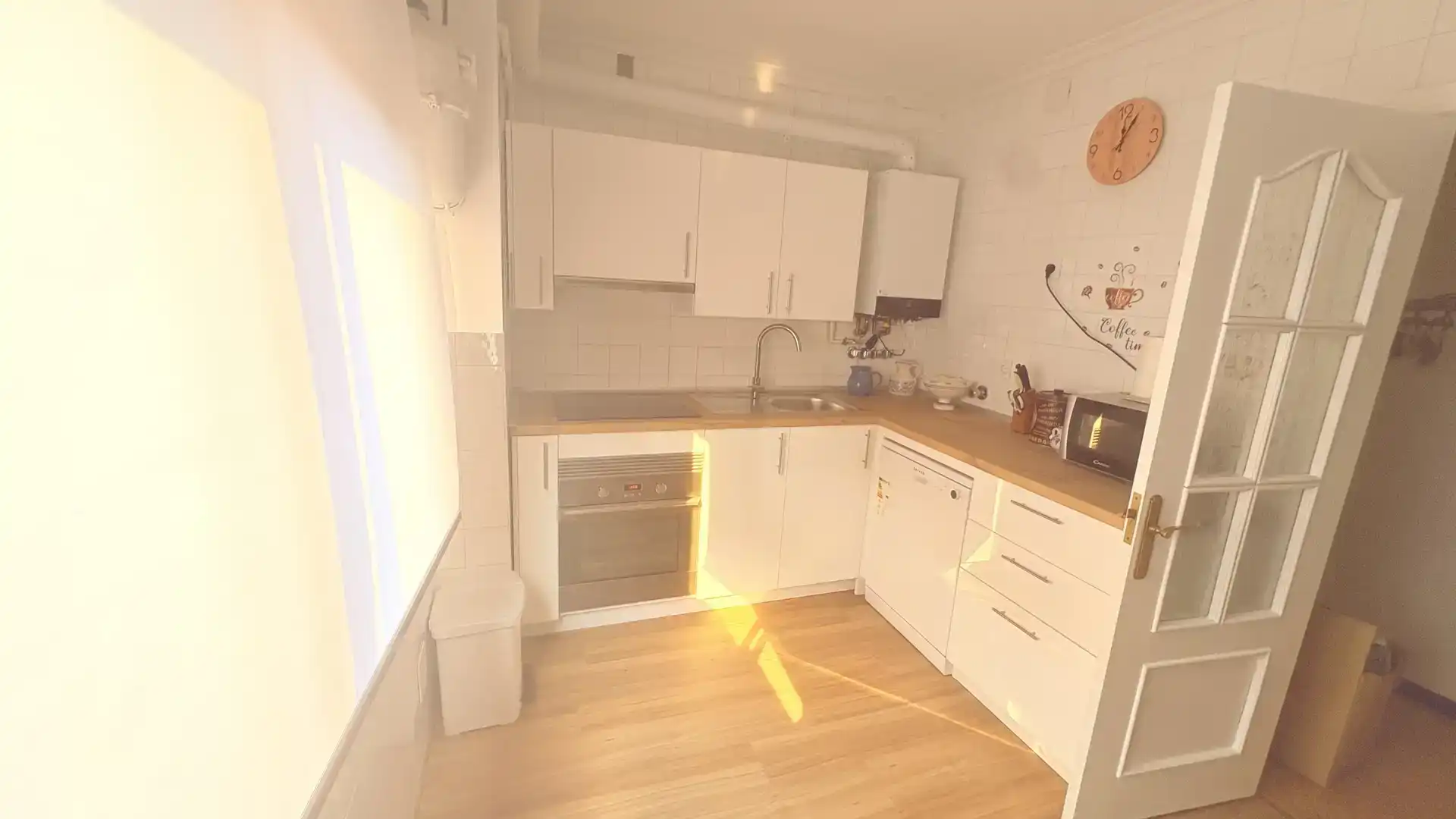 Cocina de Piso en venta en  Madrid Capital con Aire acondicionado