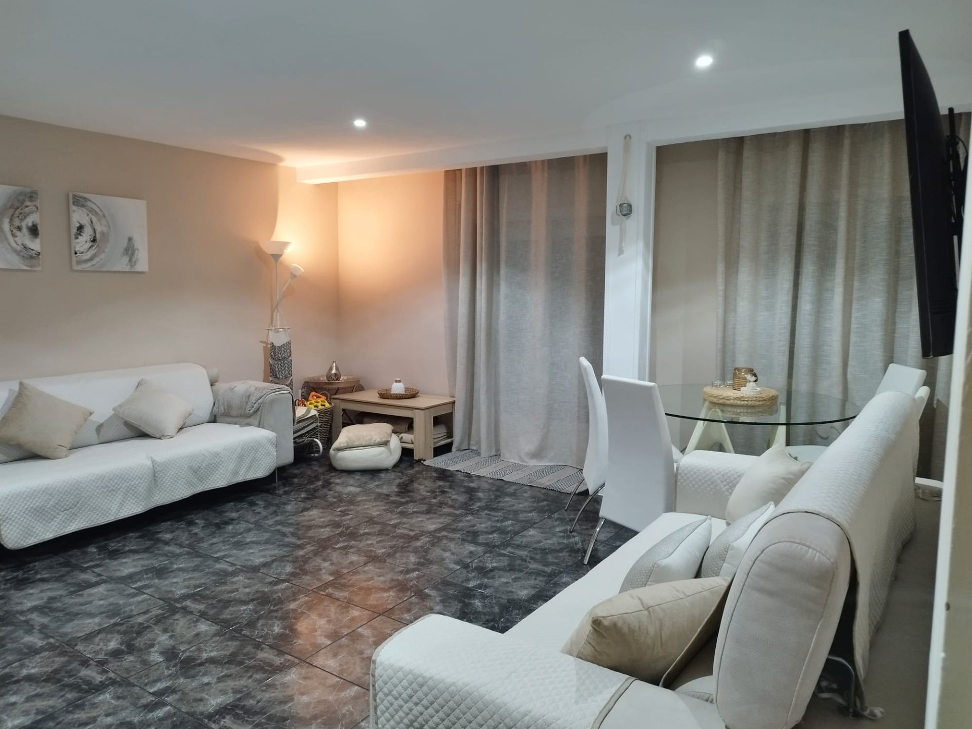 Living room of Planta baja for sale in Cabrils  with Oven