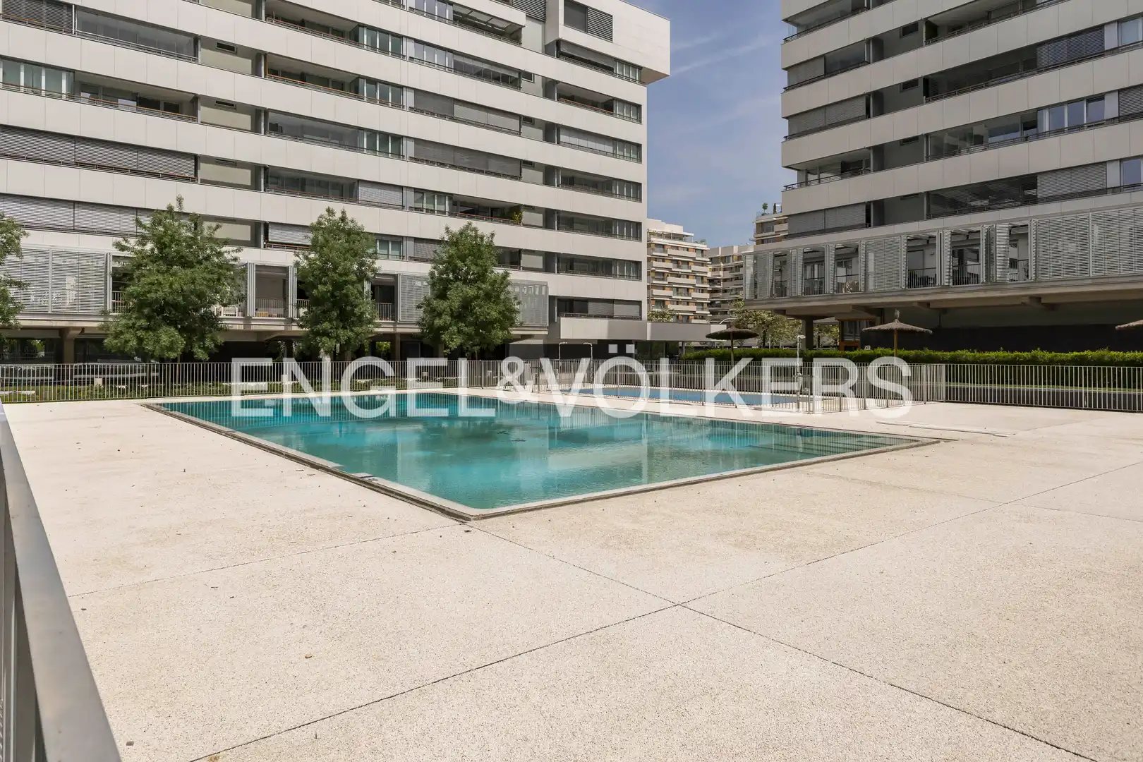 Piso de alquiler en Valdebebas - Valdefuentes