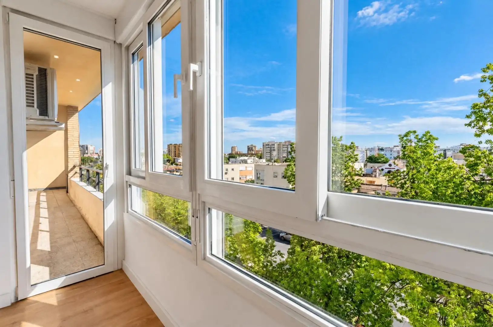 Flat with balcony for sale in Carretera CARRETERA DE CARMONA, imagen 17