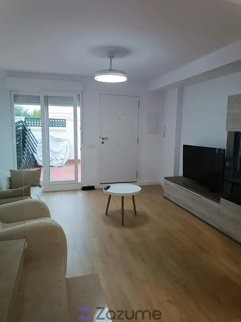 Reihenhaus mit Garten zur Miete in Avinguda de la Mediterránea 92, imagen 4