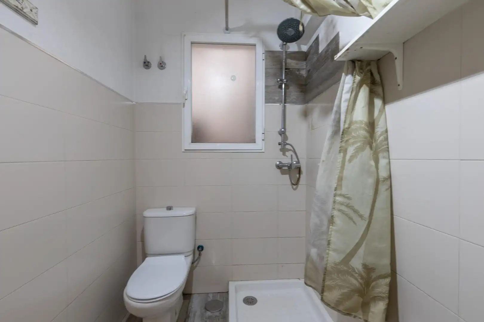 Bany de Pis en venda en Granada