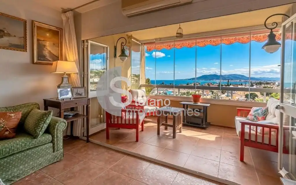Exterior view of Flat for sale in Málaga  with Parquet flooring, Terrace and Storage room