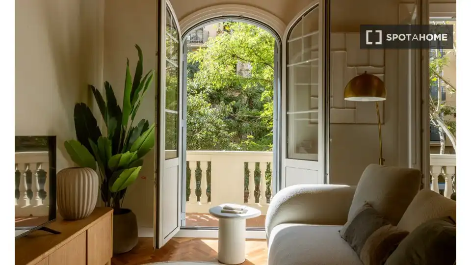 Piso con terraza en alquiler en Eixample, imagen 9