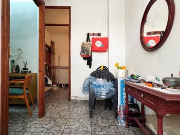 Casa rustica con balcone in vendita a Pego
